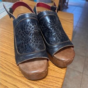 BED|STU Black and Brown Platform Sandals